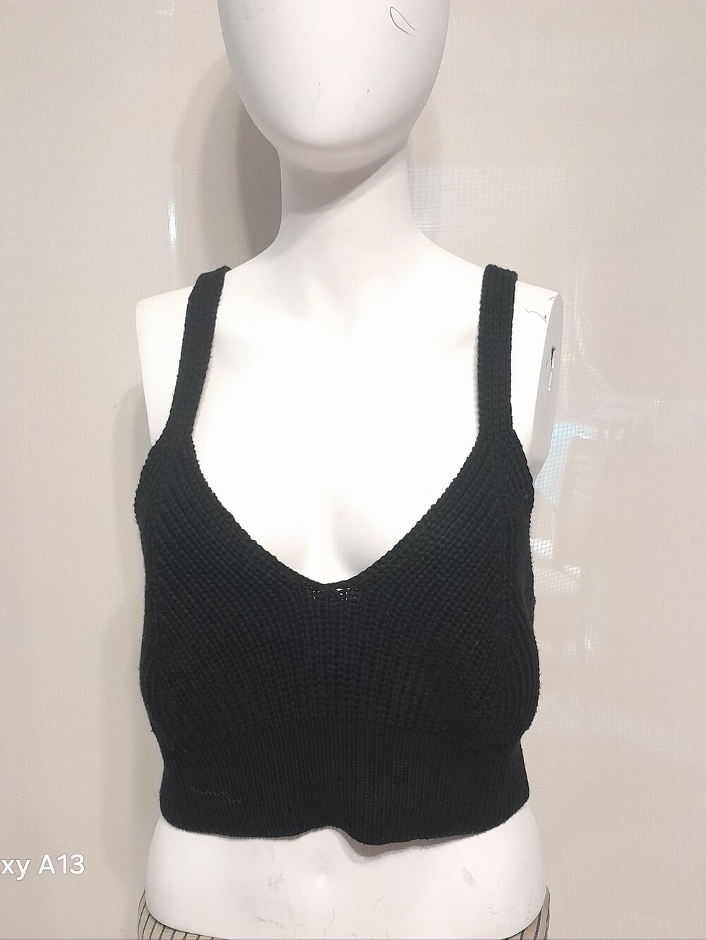 En Saison Black Chunky Knit V-Neck Tank